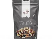 Berries And Nuts Mixed Berries, Nuts and Seeds - Super Trail Mix | 20 + Varities of Assorted Dry Fruit Mix with Berries, Nuts, Seeds & Fruits as Immunity Booster | 400 Grams