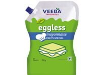 Veeba Eggless Mayonnaise (700g) I Veg Mayonnaise I 100% Vegetarian Mayo I Extra Creamy and Delicious I Rich and Thick Texture I Dip, Spread and Dunk( Image May Vary )