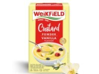 Weikfield Vanilla Custard Powder | Makes Smooth & Creamy Custard | Contains Quality Ingredients | Best for Fruit Salads & Puddings | 500g Carton