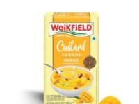 Weikfield Mango Custard Powder | Makes Smooth & Creamy Custard | Contains Quality Ingredients | Best For Fruit Salads & Puddings | 100% Vegetarian | 75g Carton