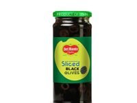 Del Monte Black Sliced Olives 235g l Select Quality Olives Imported from Spain | Italian cuisine ingredient | Low Fat Ready-to-Eat Healthy Snack l 100% Natural and Evenly Cut | Suitable for Pizza, Pasta Topping, Garnishing Salad, Wraps | Source of Fibre, Gluten Free, No Added Preservatives
