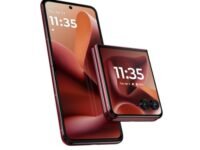 Motorola razr 60 Ultra (Pantone Rio Red, 16 GB RAM, 512 GB Storage) | Snapdragon® 8 Elite Mobile Platform | 6.9" AMOLED Upto 165Hz Display | 50 MP + 50 MP + 50MP Triple Camera