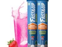 Fast&Up Reload (10 Litres) Low Sugar energy drink for Instant Hydration - 40 Effervescent Tablets with all 5 Essential Electrolytes + Added Vitamins - Certified Electrolytes Drink - Berry flavour