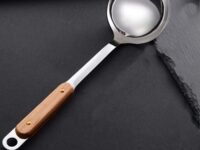 Mockery 304 Stainless Steel Kitchen Long Soup Ladle, Professional Kitchen Large Serving Spoon with Wooden Handle for Soup, Chili, Gravy, Salad Dressing Or Other Foods in Restaurant and Home, 13 inch