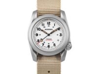 BODERRY Men's Titanium Automatic Military Watch 40mm, Day Date, 100M Waterproof, Japanese Mechanical Movement Voyager