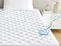 Ayka 100% Waterproof Queen Size 72x60 inch Cotton Quilted Mattress Protector Breathable Hypoallergenic Noiseless Ultra Soft Elastic Fitted Bed Protector Mattress/Bed Cover (White, Queen (72 * 60"))