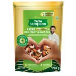 Tata Sampann Luxe Dry Fruit & Nut Mix, 200g, Source of Protein, Magnesium & Phosphorus, Rich in Dietary Fiber, Flavourful & Crunchy Snack, Almonds, Cashews, Green Raisins, Black Raisins, Pistachios, & Cranberries
