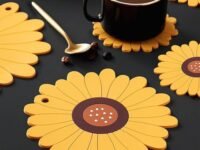 Wolpin Table Coasters Set of 2 Sunflower Heat Insulation Pad for Big Hot Pots & Pans Casserole/Bowl/Placemats/Tea Coasters PVC Anti-Slip (15.5 x 15.5 cm) Waterproof