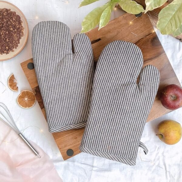 Cotton Microwave Oven Mitten for Microwave - Set of 2 PCS Oven Glove - Heat Resistant (Colour-Grey Pin Stripe)