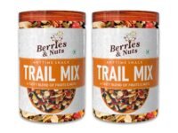 Berries And Nuts Super Trail Mix | Mixed Berries, Nuts and Seeds | 20 + Varities of Assorted Dry Fruit Mix with Berries, Nuts, Seeds & Fruits as Immunity Booster | 400 Grams | 2 Bottles of 200 Grams