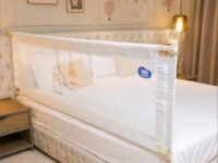 Kids Station 1 Side Premium Bed Rail Guard (5ft x 2.6ft / 160cm x 80cm), Bed Railing for Baby Safety, Kids Toddler Bed Protector Side Walls, Adjustable Height, Portable & Foldable (White)