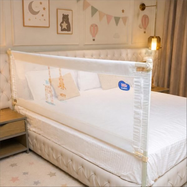 Kids Station 1 Side Premium Bed Rail Guard (5ft x 2.6ft / 160cm x 80cm), Bed Railing for Baby Safety, Kids Toddler Bed Protector Side Walls, Adjustable Height, Portable & Foldable (White)