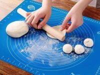 HOME SKILL® Silicon Roti Mat Baking Mat Chapati Atta Kneading Mat Non-Stick Fondant Rolling Mat Stretchable for Kitchen Roti Chapati Cake Blue Color(50 * 40 cm)