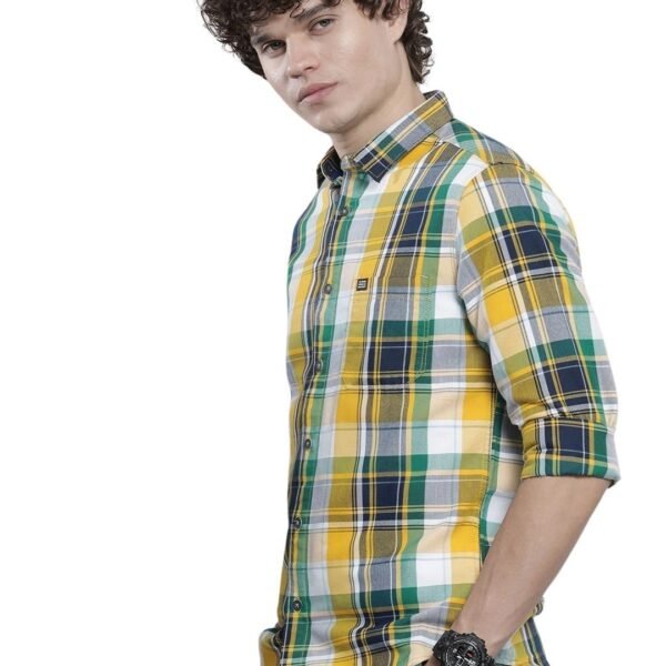 The Indian Garage Co Men Regular Fit Checkered Full Sleeves Cutaway Collar Casual Shirt